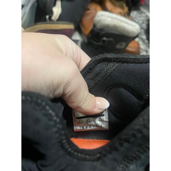 Nike LeBron Soldier 11 'Black Gum' Sneaker Men's Size 9.5 - Picture 4 of 5